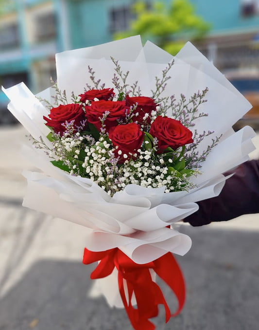 Fall in Love Red Ecuadorain Roses