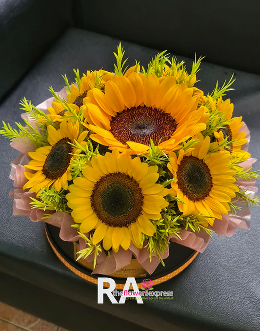 Sun Sarah Gift Box Flowers