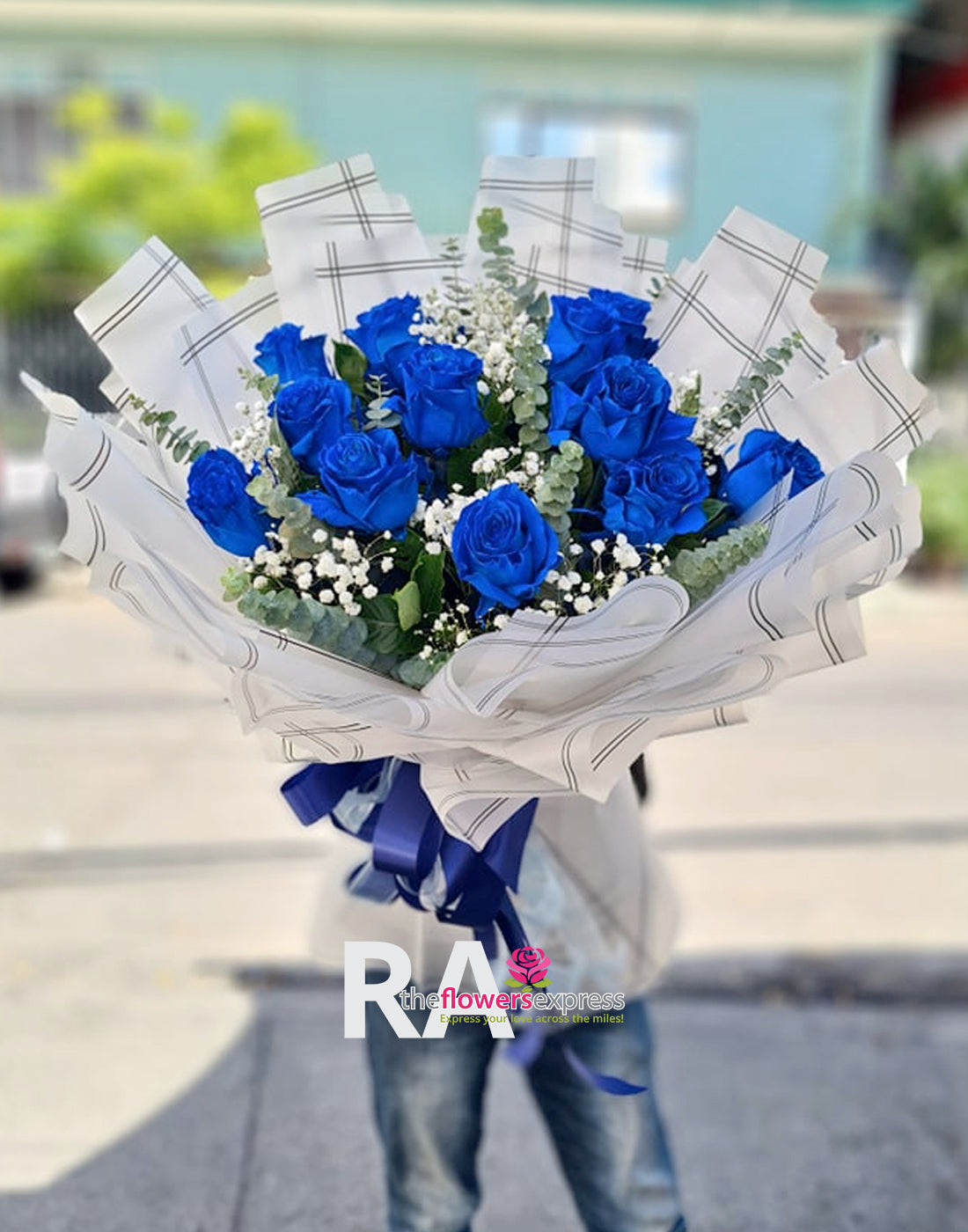 Blue Summer Loving Ecuadorian Roses – RA The Flowers Express